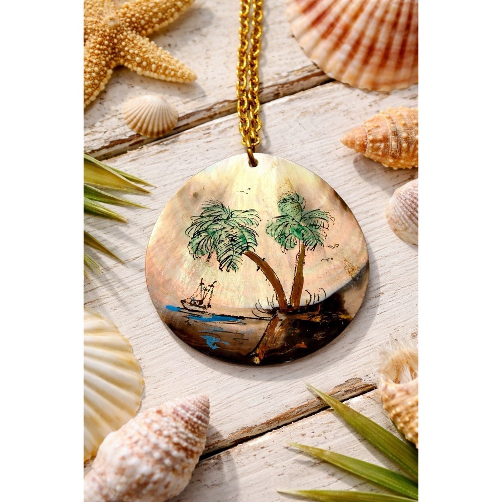 Vintage Mother of Pearl Charleston SC Palm Tree‎ Necklace Hand Painted